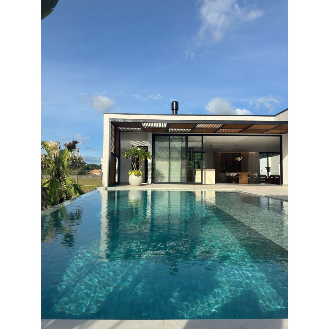 Casa 5 suítes para Venda no bairro Santa Regina em Camboriú