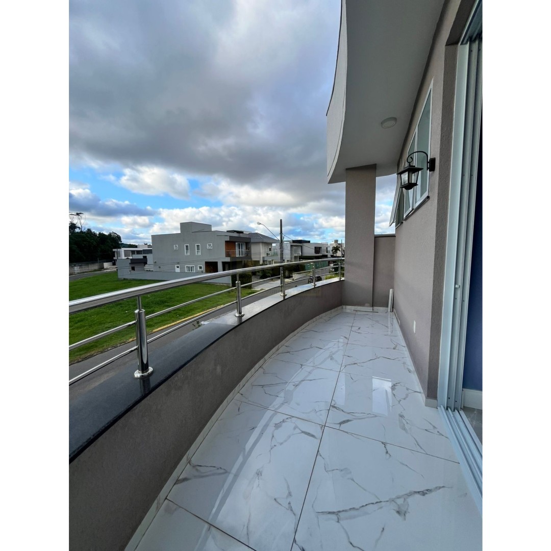 Casa 04 quartos para Locação Anual no bairro Santa Regina em  Camboriú