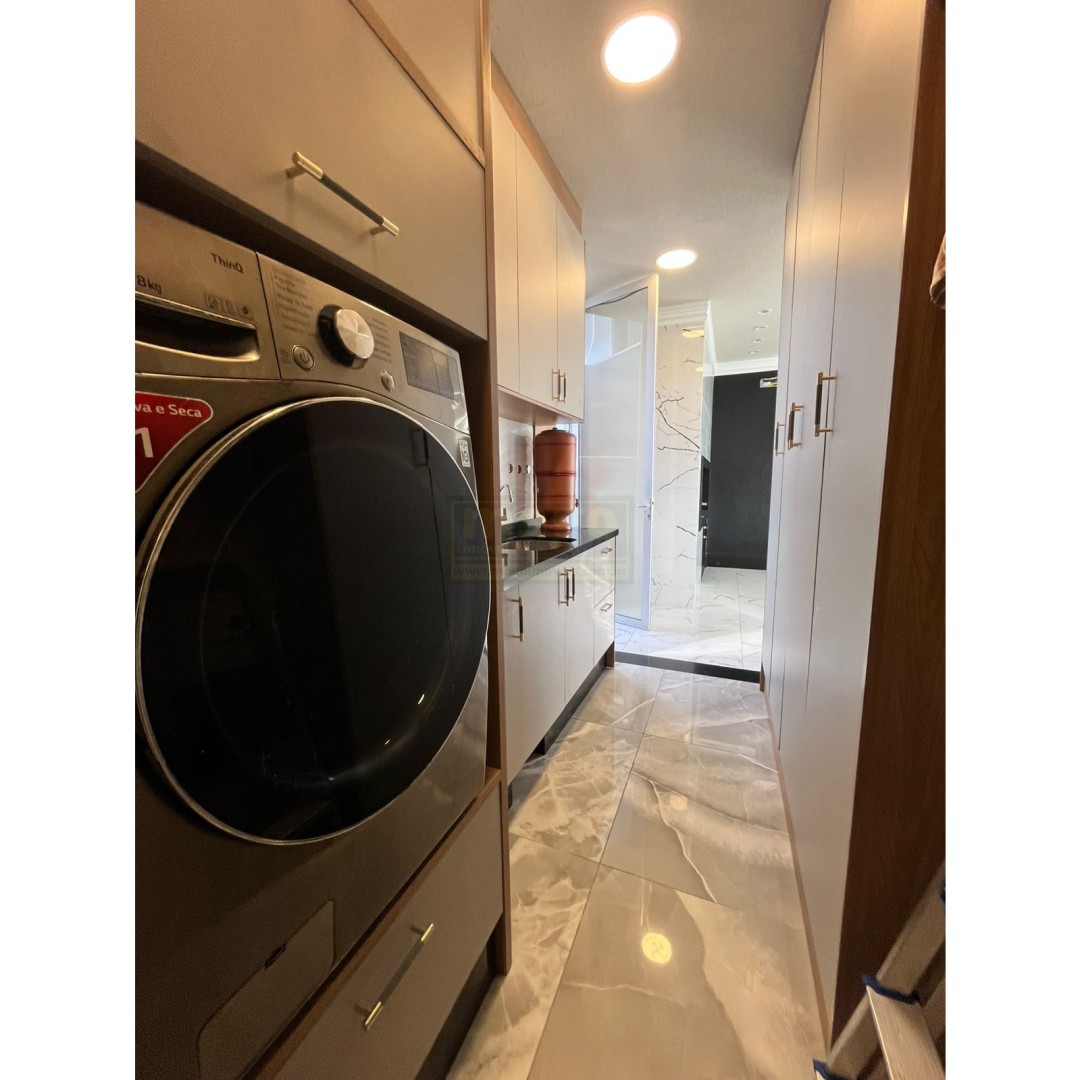 Casa 04 quartos para Locação Anual no bairro Santa Regina em  Camboriú