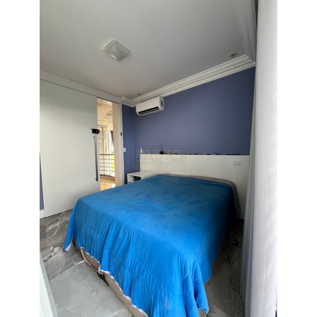 Casa 04 quartos para Locação Anual no bairro Santa Regina em  Camboriú