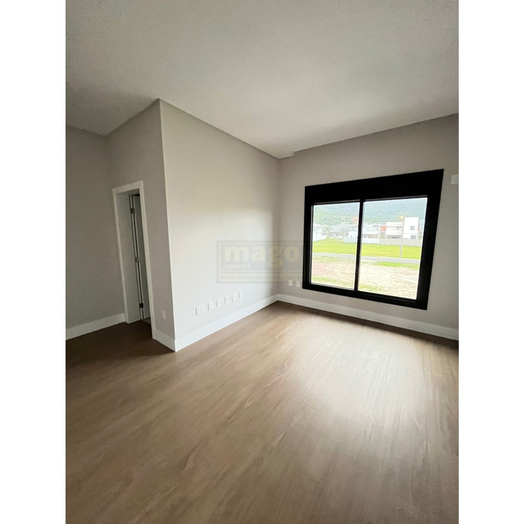 Casa para Venda em condominio fechado em  Camboriú