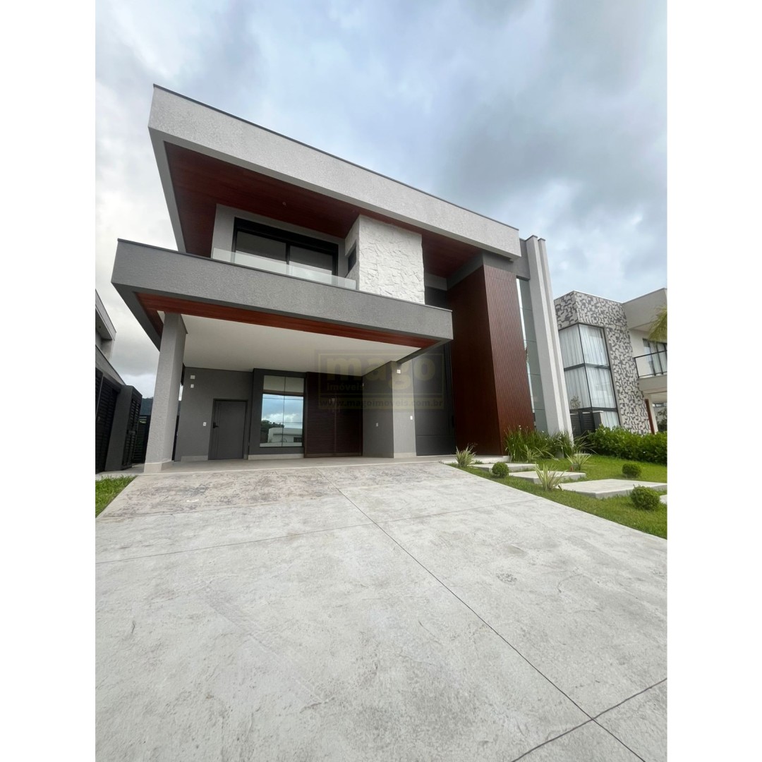Casa para Venda em condominio fechado em  Camboriú
