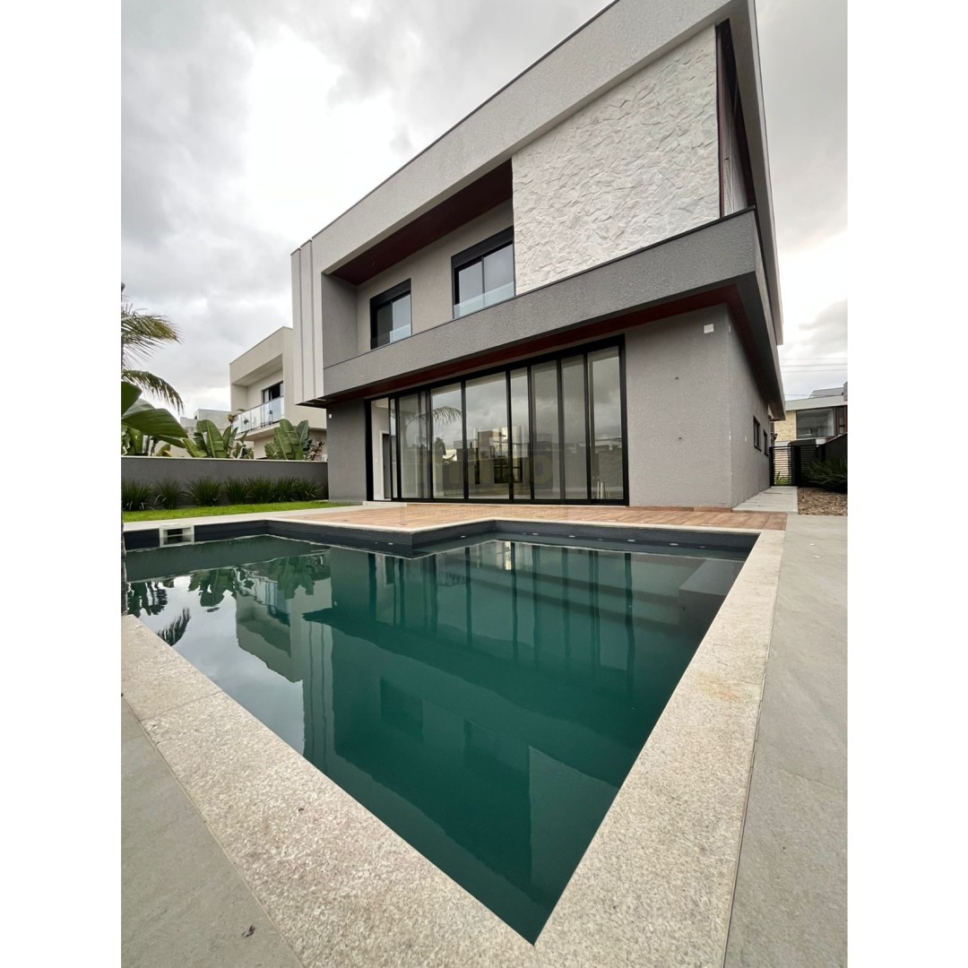 Casa para Venda em condominio fechado em  Camboriú