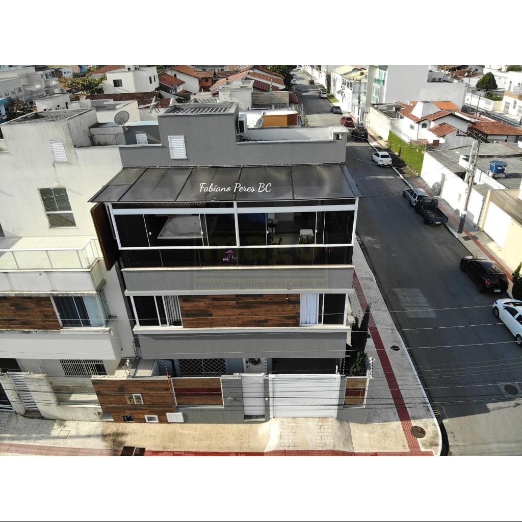 Casa 2 suítes para Venda no bairro Centro em Balneário Camboriú