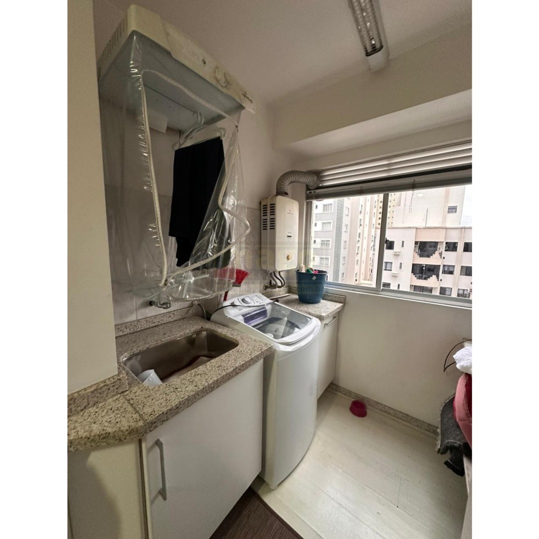 Apartamento 2 quartos para Venda no bairro Centro em Balneário Camboriú