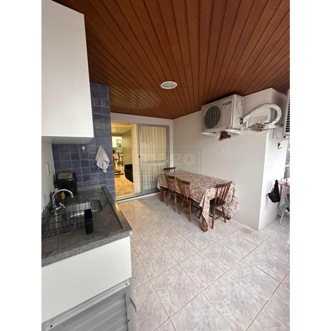 Apartamento 2 quartos para Venda no bairro Centro em Balneário Camboriú