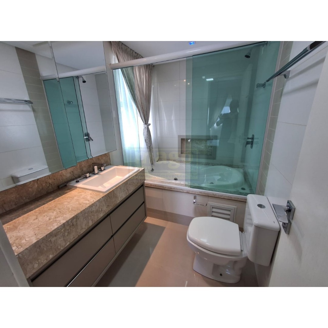 Apartamento 3 quartos para Venda no bairro Barra Sul em Balneário Camboriú