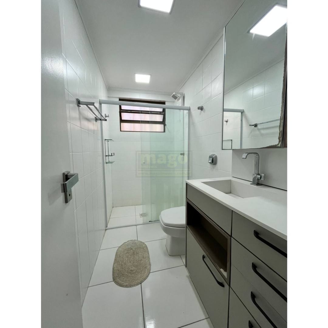 Apartamento para Locação Anual no bairro Centro em Balneário Camboriú