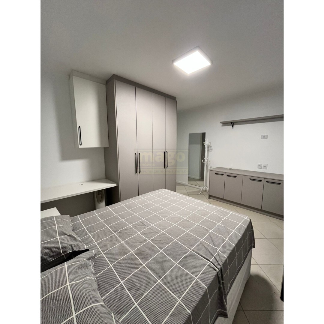 Apartamento para Locação Anual no bairro Centro em Balneário Camboriú