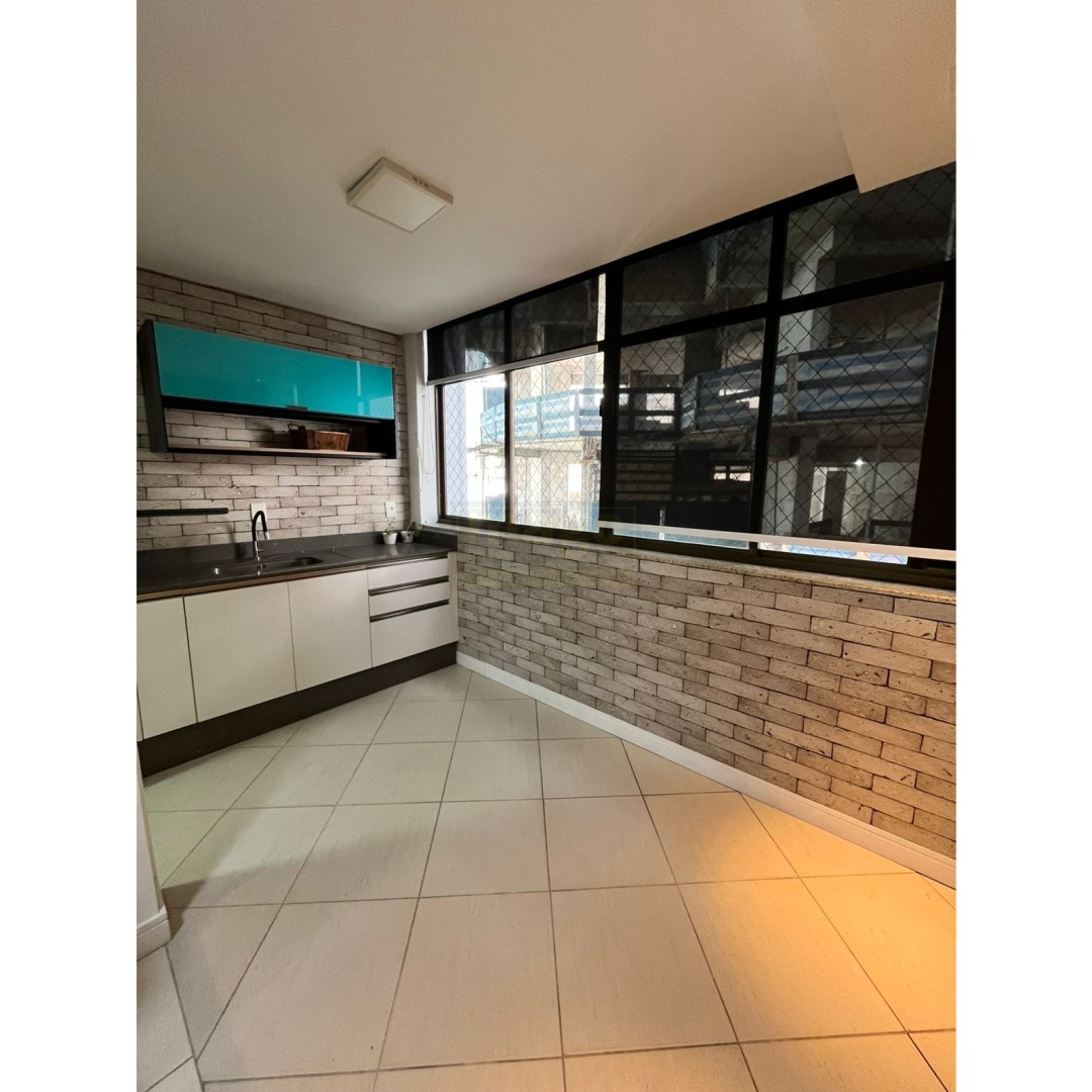 Apartamento para Locação Anual no bairro Centro em Balneário Camboriú