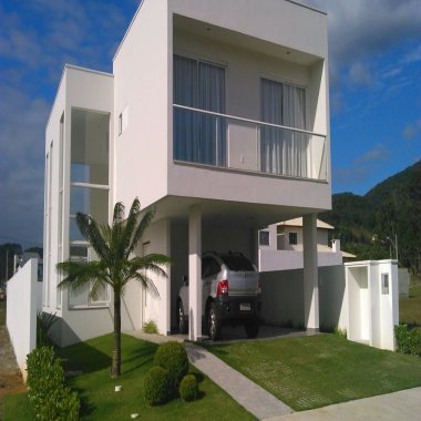 Casa 4 suítes para Venda