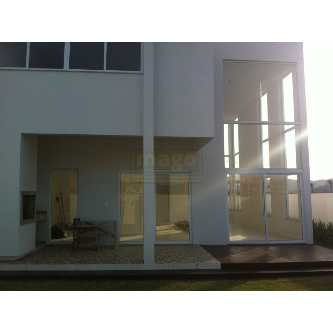 Casa 4 suítes para Venda 