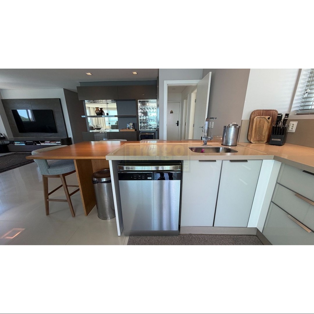 Apartamento para Locação Anual no bairro Centro em Balneário Camboriú