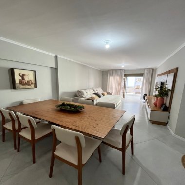 Apartamento 03 quartos para Locação Anual no bairro Barra Sul em Balneário Camboriú