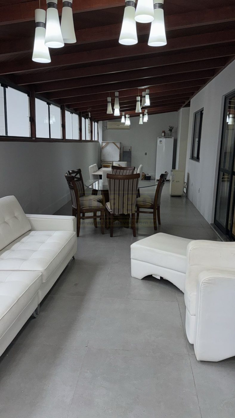 Apartamento de 3 Quartos com Suíte – Excelente Localização 