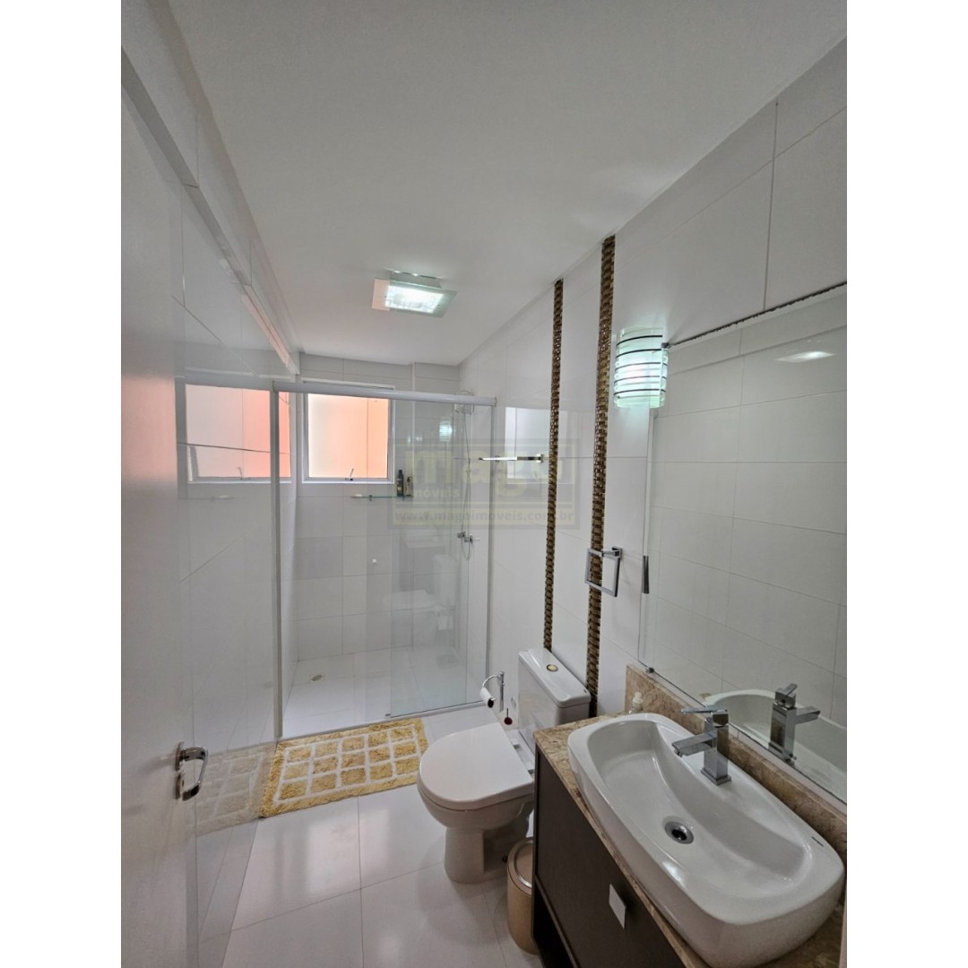Apartamento para Locação Anual no bairro Centro em Balneário Camboriú