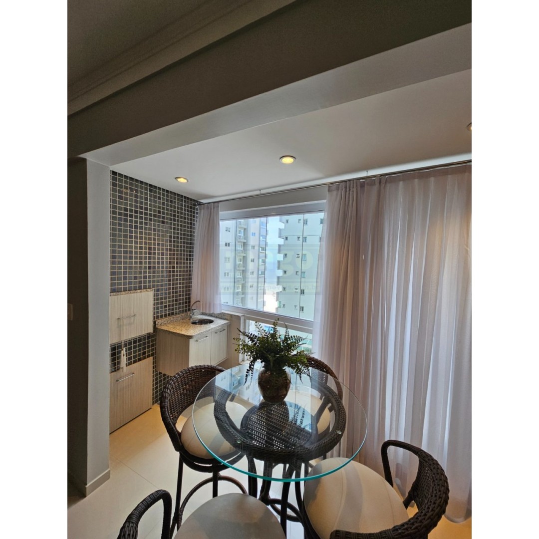 Apartamento para Locação Anual no bairro Centro em Balneário Camboriú