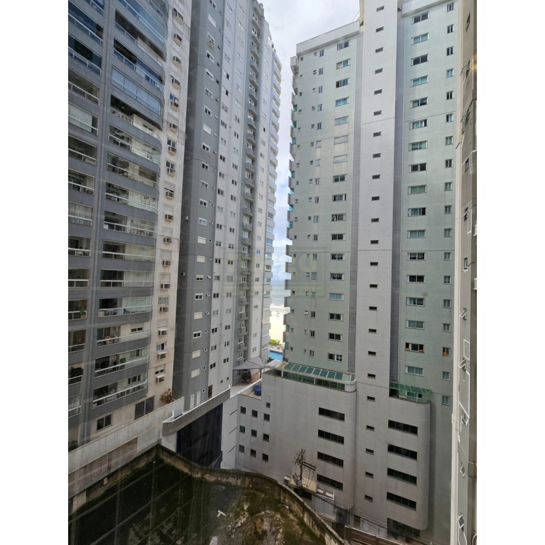 Apartamento para Locação Anual no bairro Centro em Balneário Camboriú