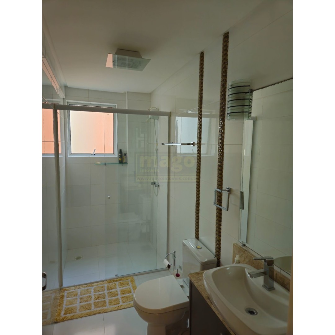Apartamento para Locação Anual no bairro Centro em Balneário Camboriú