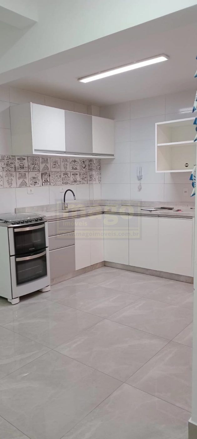 Apartamento 03 quartos - Locação Anual - Balneário Camboriú