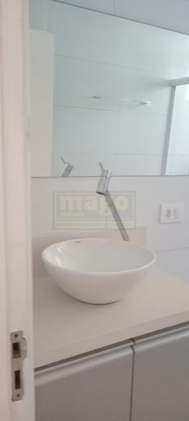 Apartamento 03 quartos - Locação Anual - Balneário Camboriú