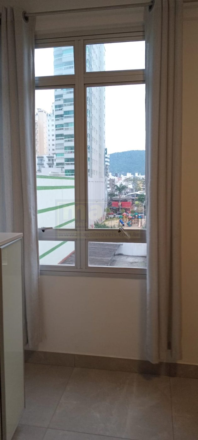 Apartamento 03 quartos - Locação Anual - Balneário Camboriú
