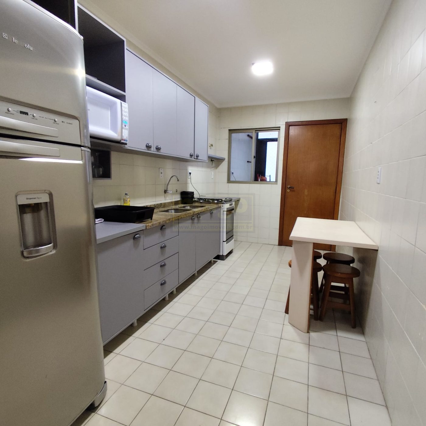 Apartamento 3 quartos - Locação - Balneário Camboriú