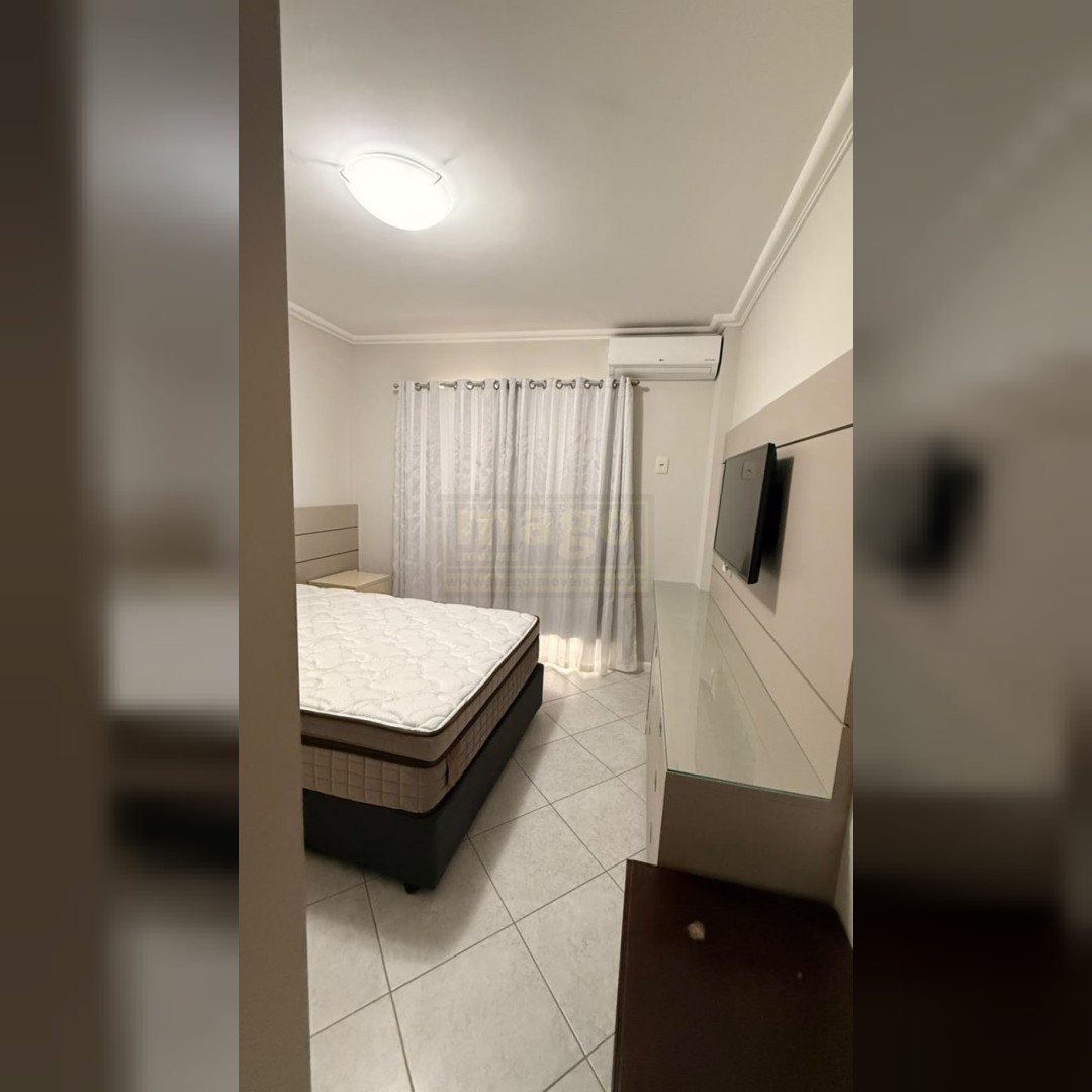 Apartamento 2 quartos para Locação Anual no bairro Centro em Balneário Camboriú
