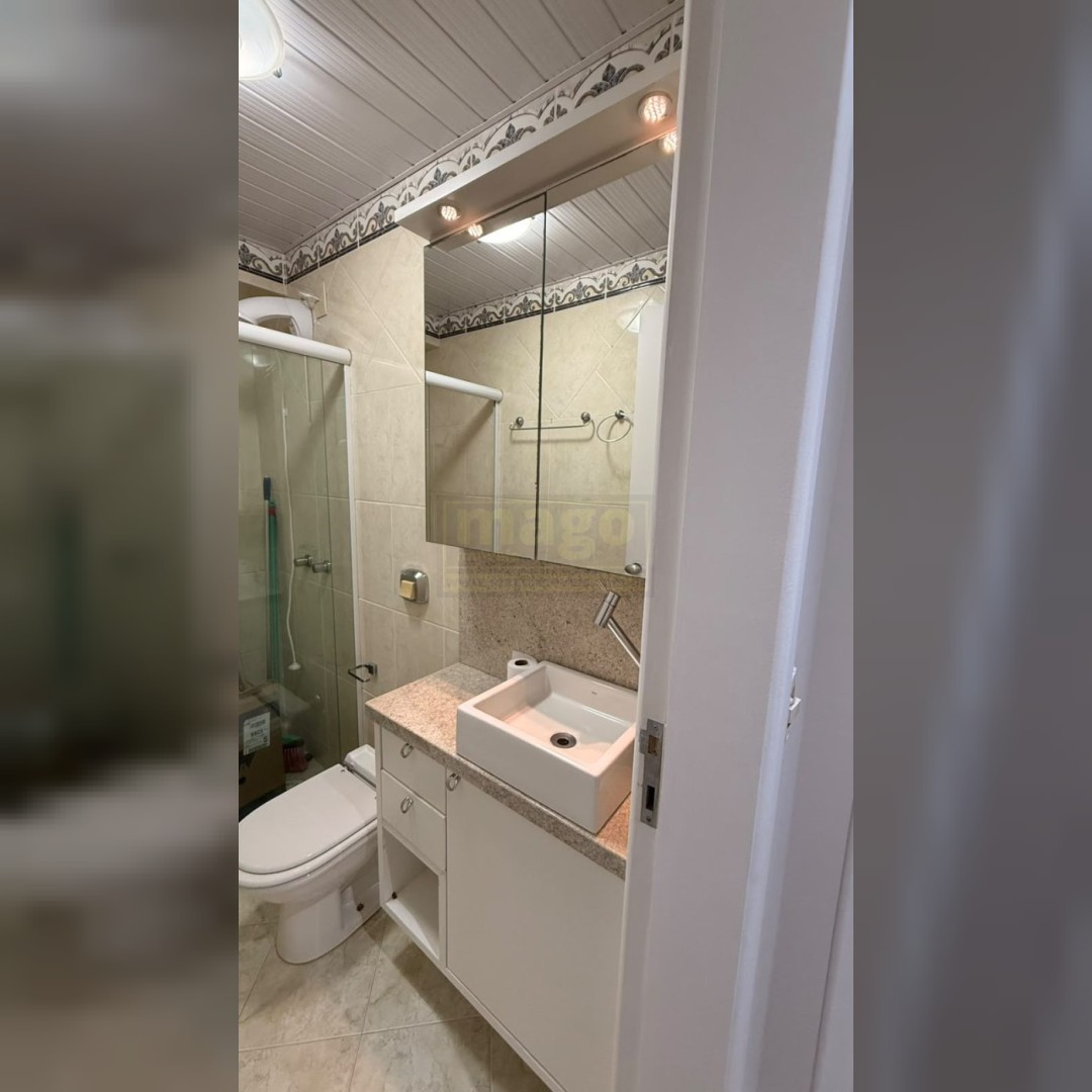 Apartamento 2 quartos para Locação Anual no bairro Centro em Balneário Camboriú