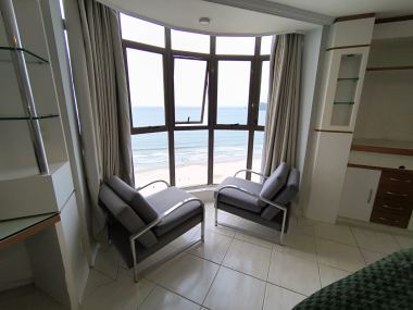 Apartamento 3 suítes à venda na Avenida Atlântica, em Balneário Camboriú