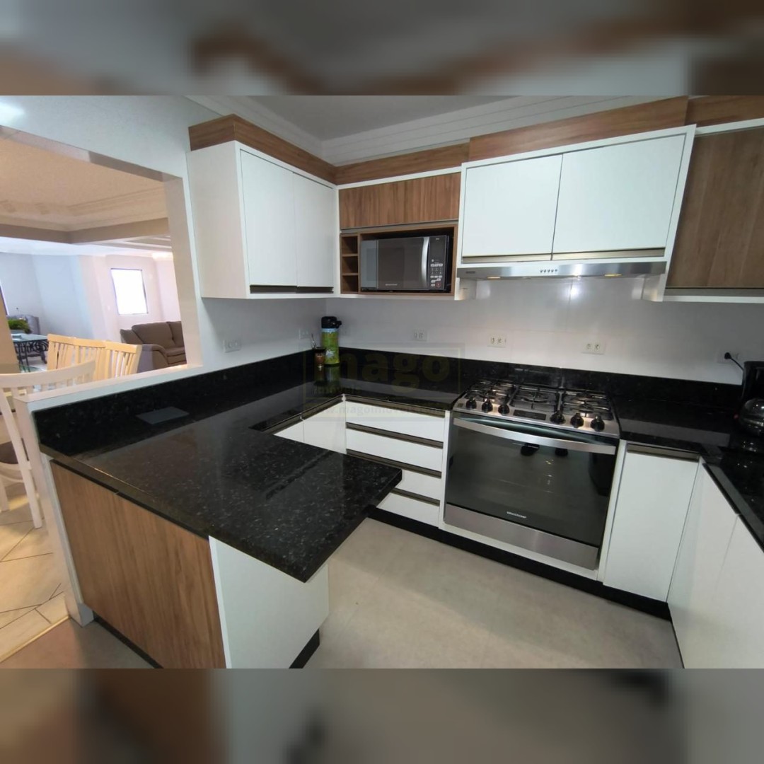 Apartamento 3 suítes à venda na Avenida Atlântica, em Balneário Camboriú