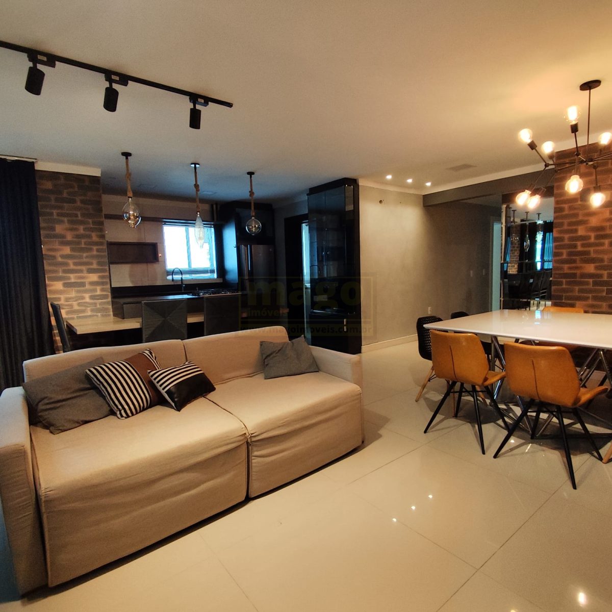 Apartamento 3 suítes para Venda no bairro Centro em Balneário Camboriú