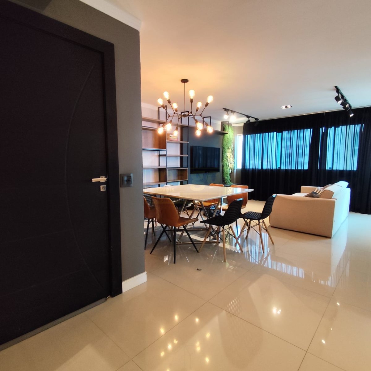Apartamento 3 suítes para Venda no bairro Centro em Balneário Camboriú