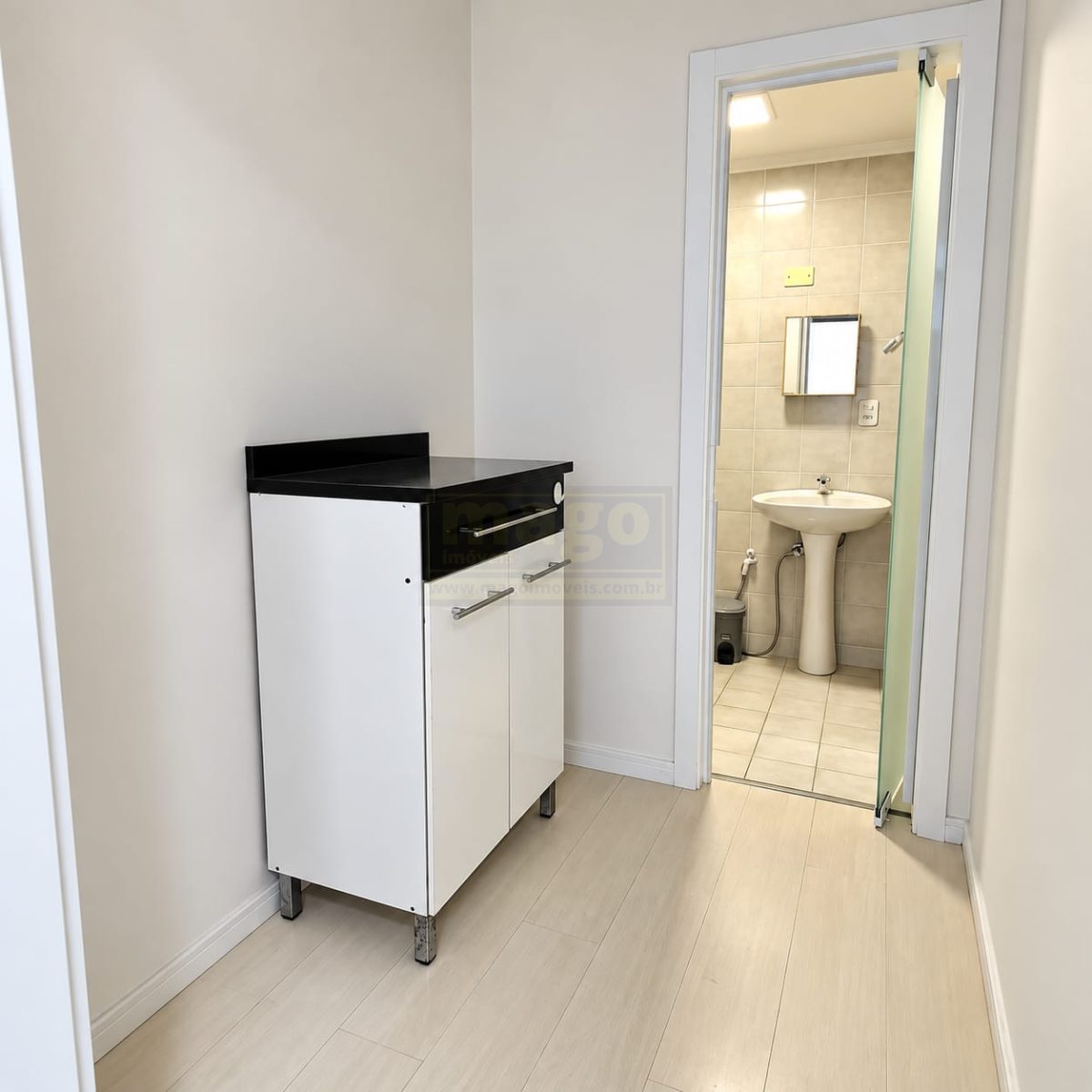 Apartamento 3 quartos para Locação Anual no bairro Centro em Balneário Camboriú