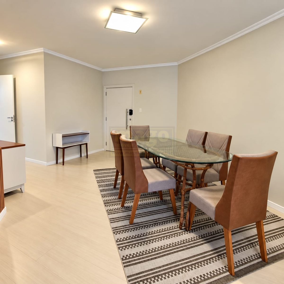 Apartamento 3 quartos para Locação Anual no bairro Centro em Balneário Camboriú