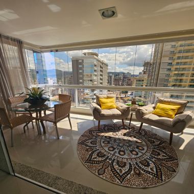Apartamento 4 suítes para Venda no bairro Meia Praia em Itapema
