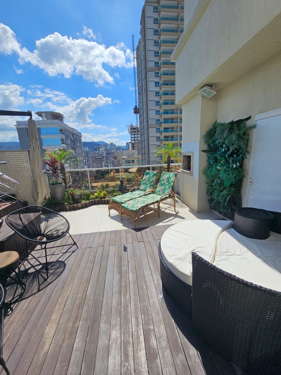 Apartamento 4 suítes para Venda no bairro Meia Praia em Itapema