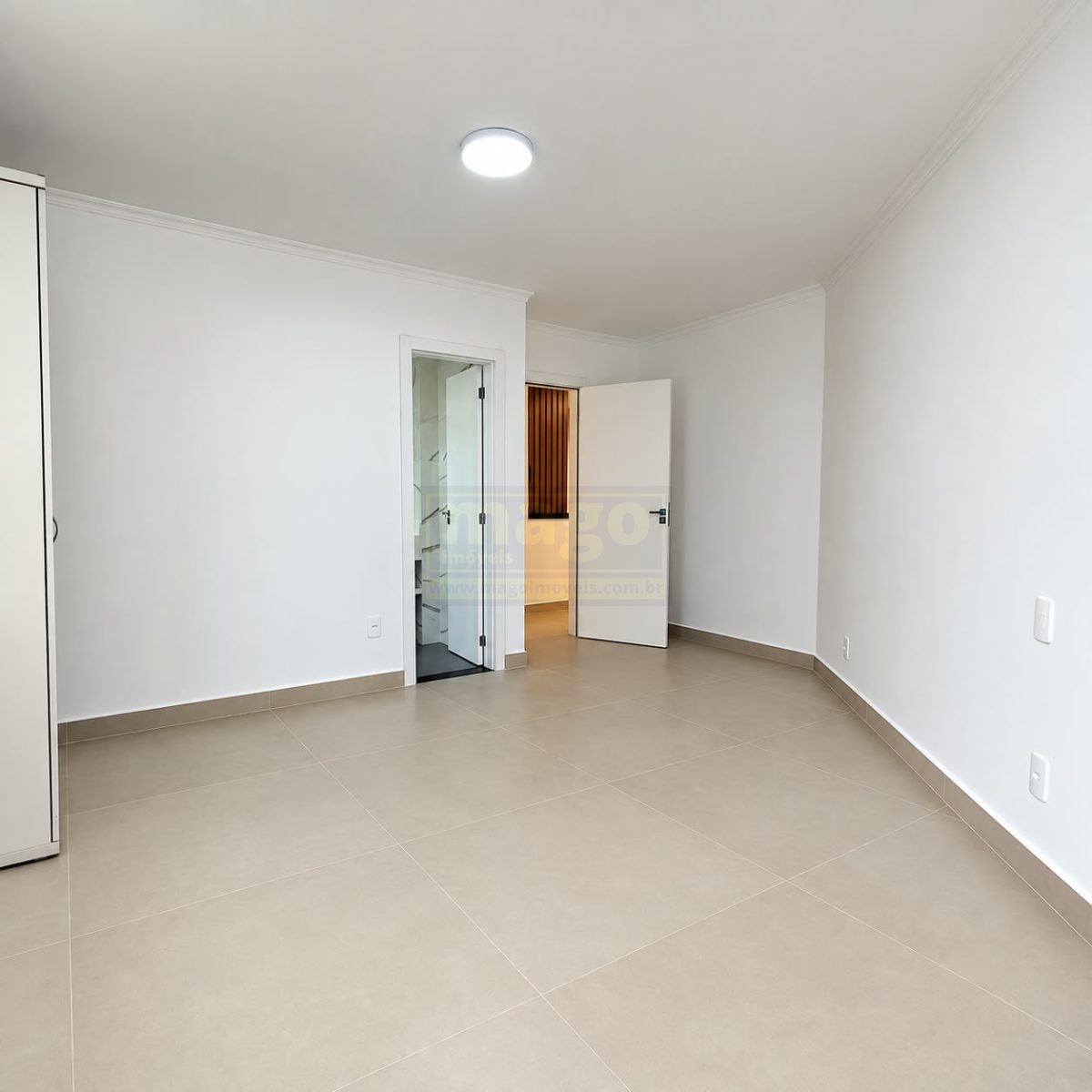 Apartamento 3 quartos para Locação Anual no bairro Centro em Balneário Camboriú