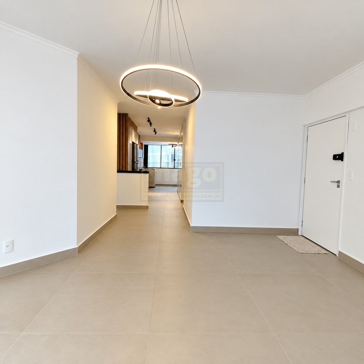 Apartamento 3 quartos para Locação Anual no bairro Centro em Balneário Camboriú