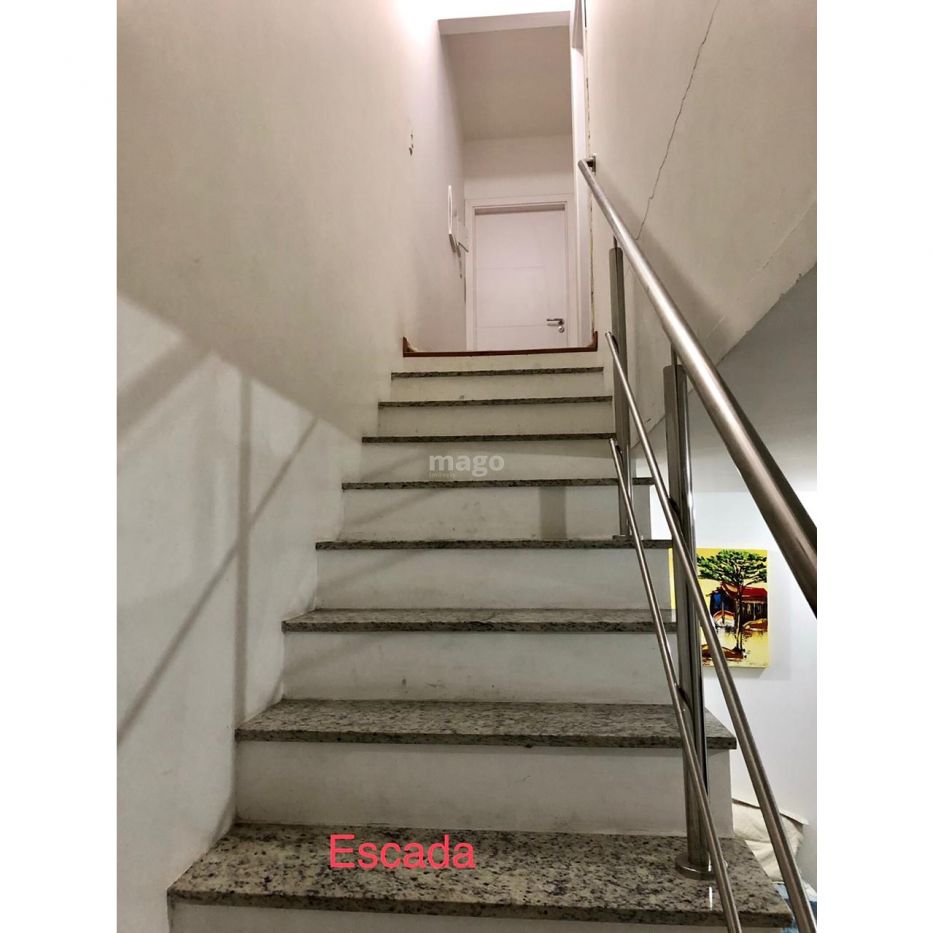 Casa 3 dormitórios no Bairro Nações Em Balneário Camboriú