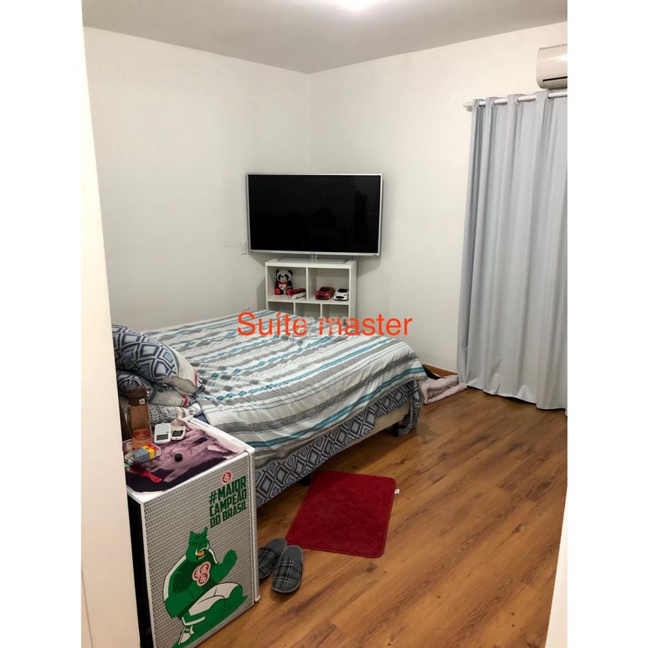 Casa 3 dormitórios no Bairro Nações Em Balneário Camboriú