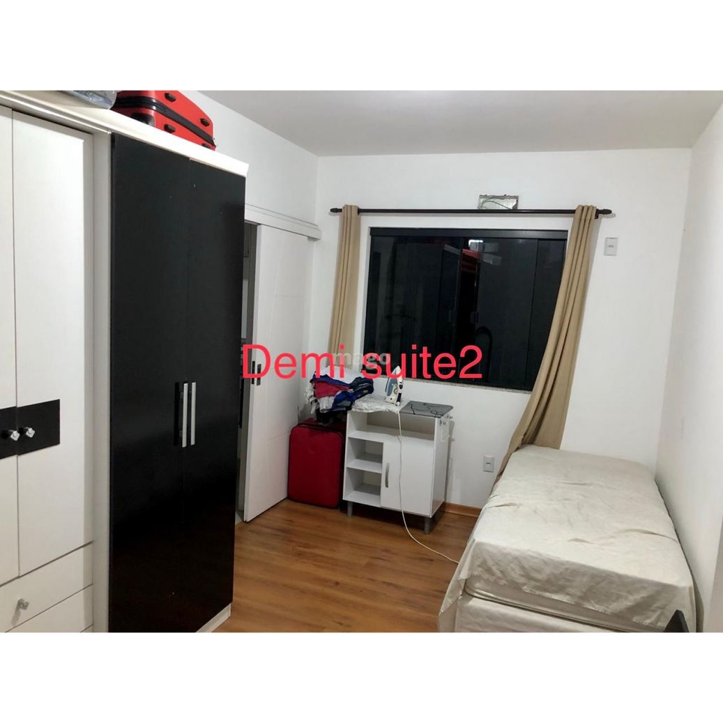 Casa 3 dormitórios no Bairro Nações Em Balneário Camboriú