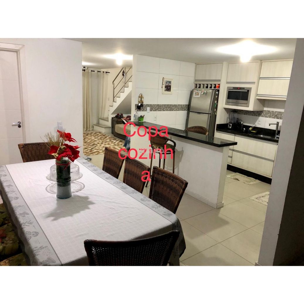 Casa 3 dormitórios no Bairro Nações Em Balneário Camboriú