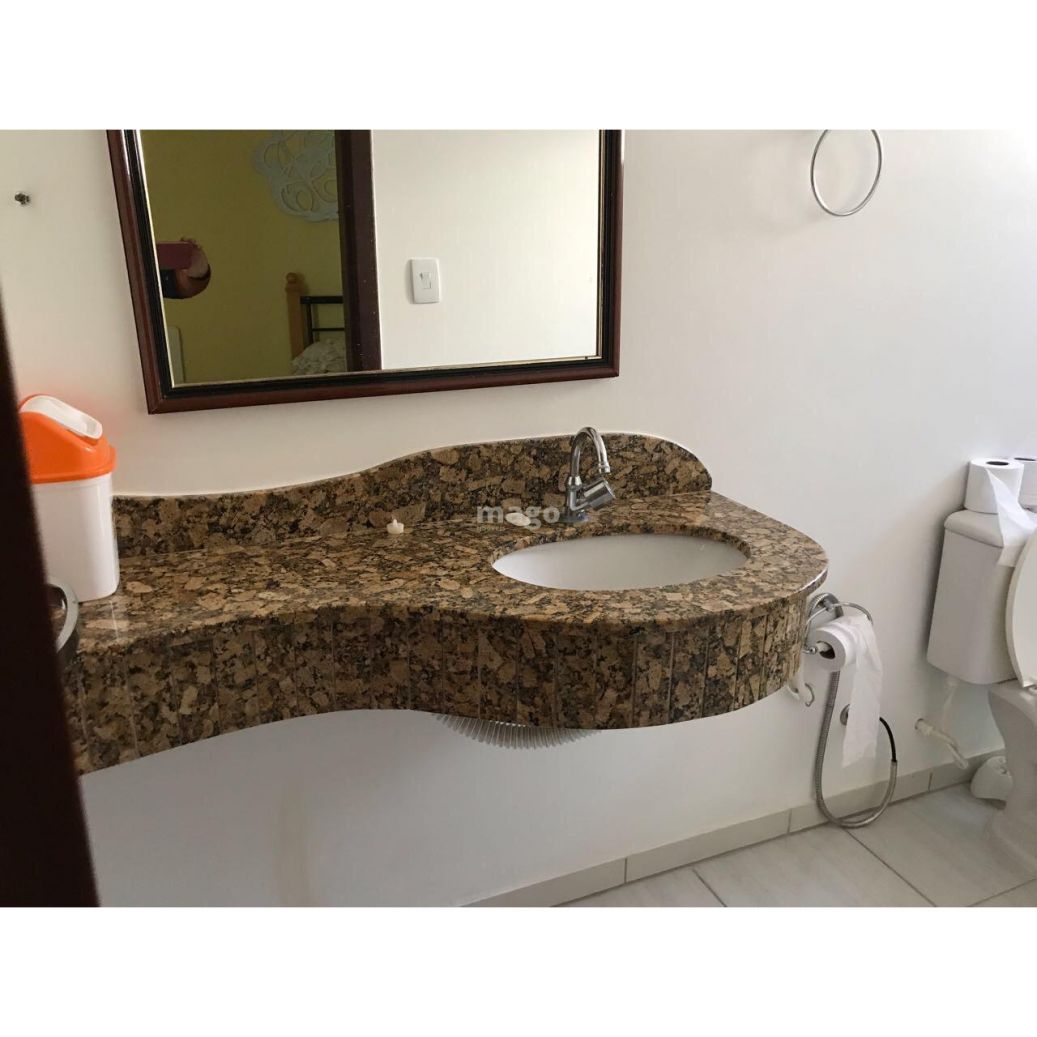Linda Casa no Estaleiro