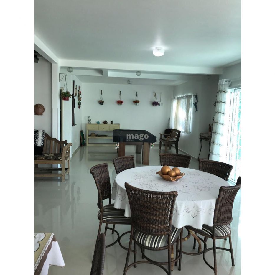Linda Casa no Estaleiro